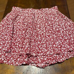 NWT--Very Nice Skort w/Double Ruffle